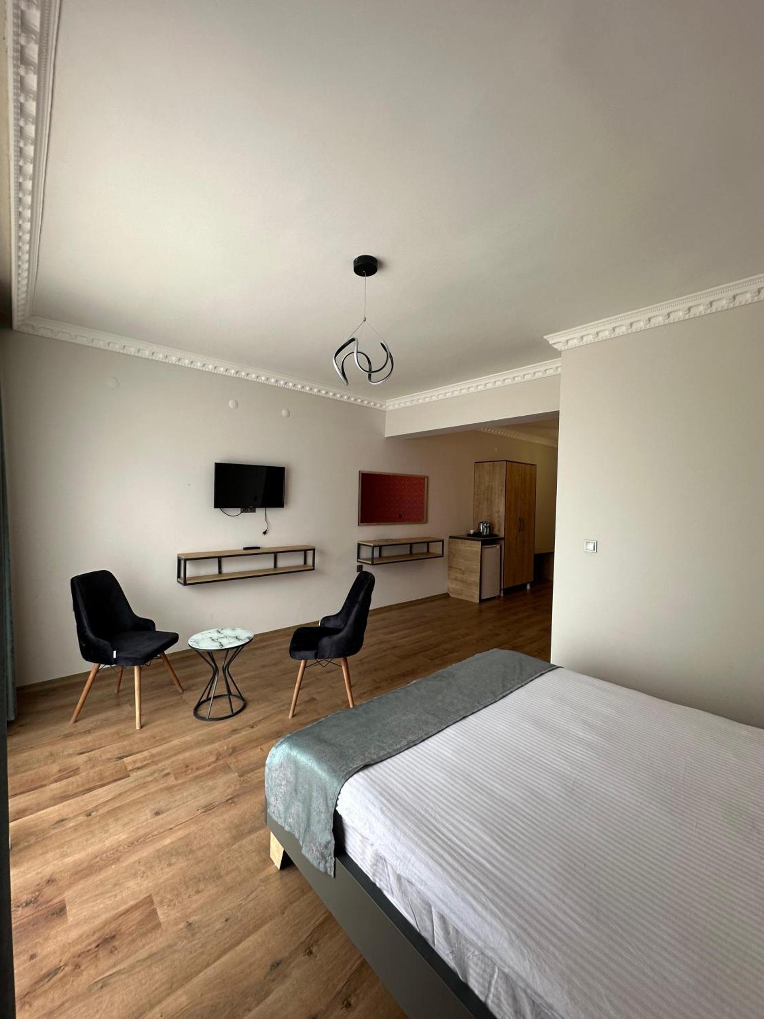 Orient Hotel Van Eksteriør billede